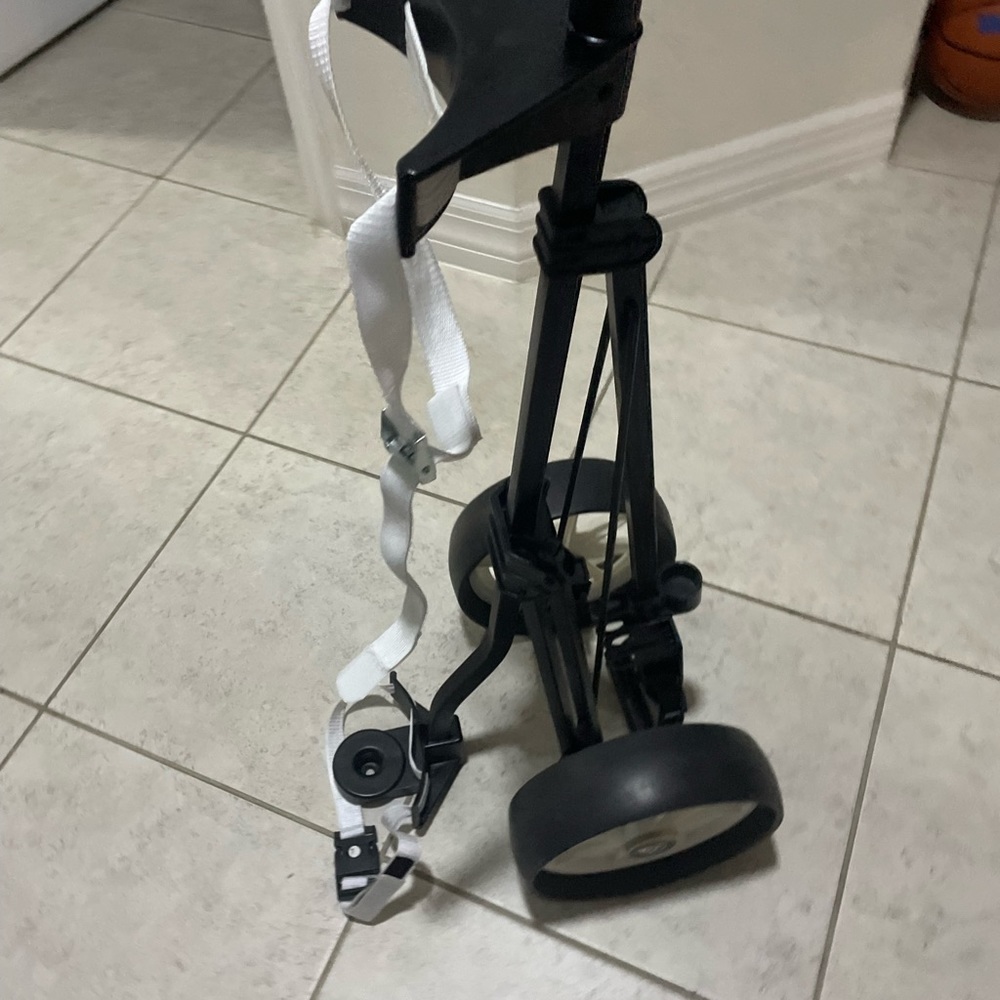 Golf Push And Pull Cat Dunlop with 2 wheels